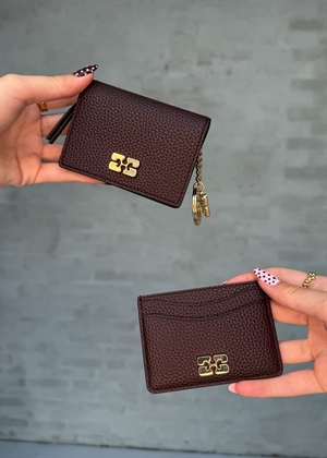 Grained card holder Chicory Coffee A7276 Ganni 